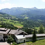 Ifenblick Hotel *